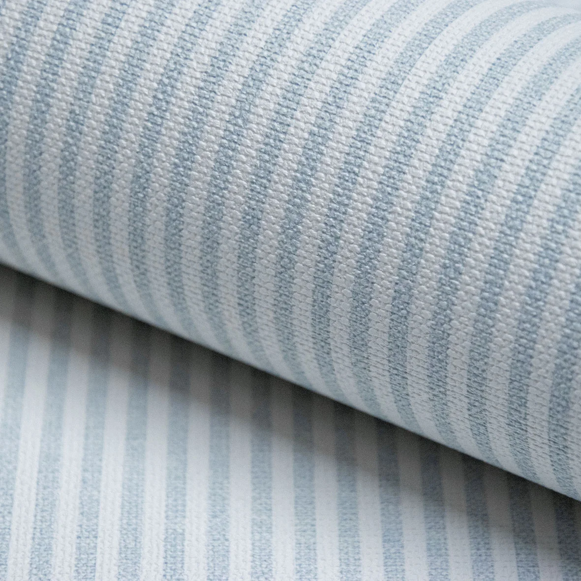 Grandeco Streifen-Tapete hellblau LL-03-04-9